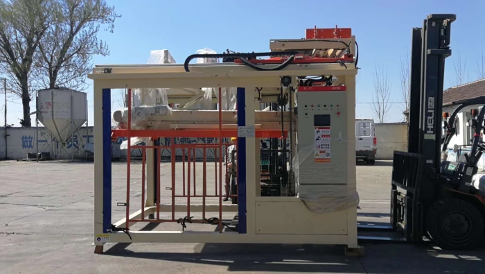 電動(dòng)轉(zhuǎn)盤式碼垛機(jī)